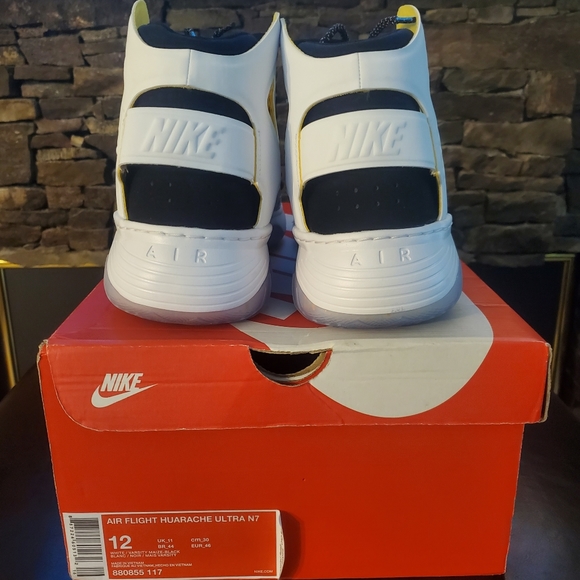 Nike Air Flight Huarache Ultra N7 shoes - Picture 2 of 6